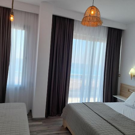 Anxhelos Hotel Himare Exterior photo