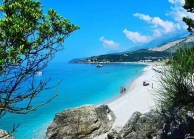 Anxhelos Hotel Himare Exterior photo