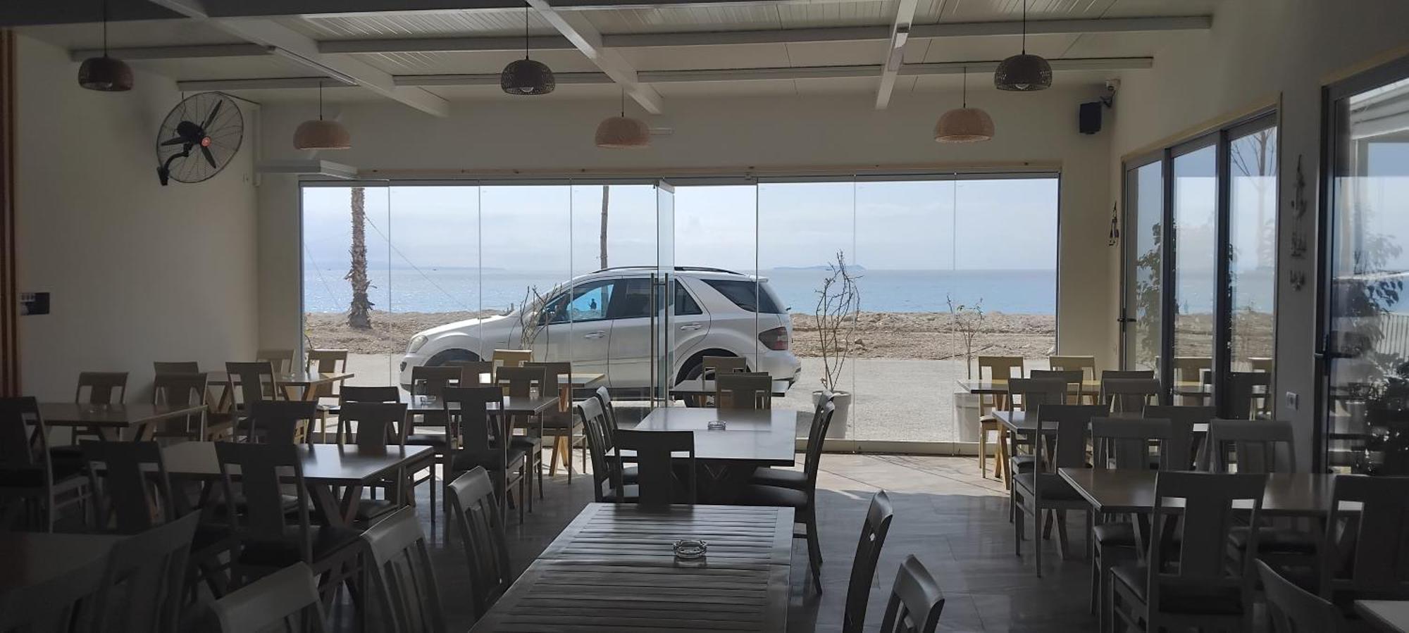 Anxhelos Hotel Himare Exterior photo