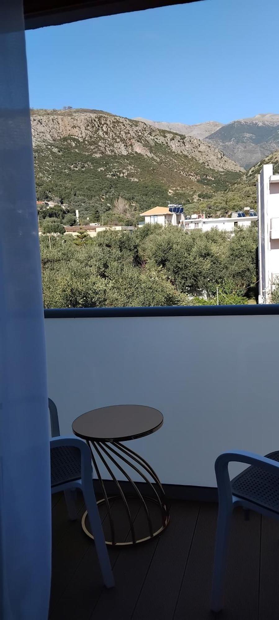 Anxhelos Hotel Himare Room photo