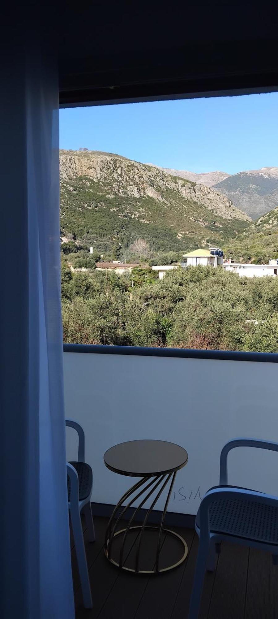Anxhelos Hotel Himare Room photo